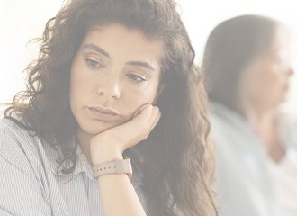 Wahania nastroju w perimenopauzie - dlaczego to się dzieje i co możesz z tym zrobić?